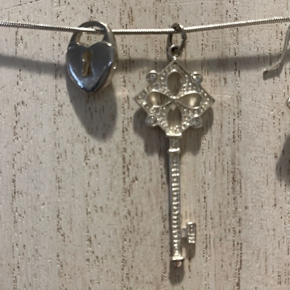 ❌SOLD❌LOCK & Key 925+ Earrings (Sold) - 925 - Picture 8 of 8